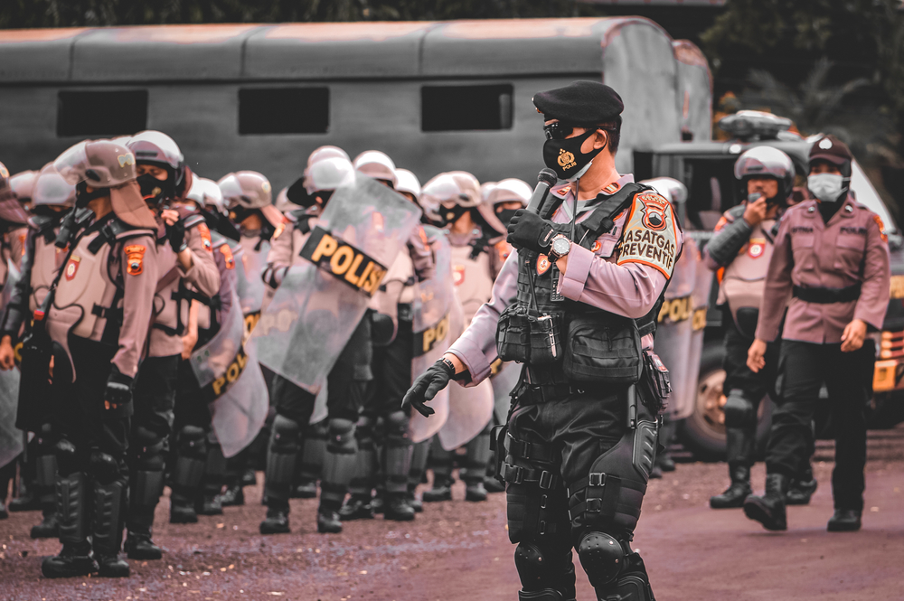 An,Indonesian,Police,Commander,Is,Arranging,A,Police,Line,To